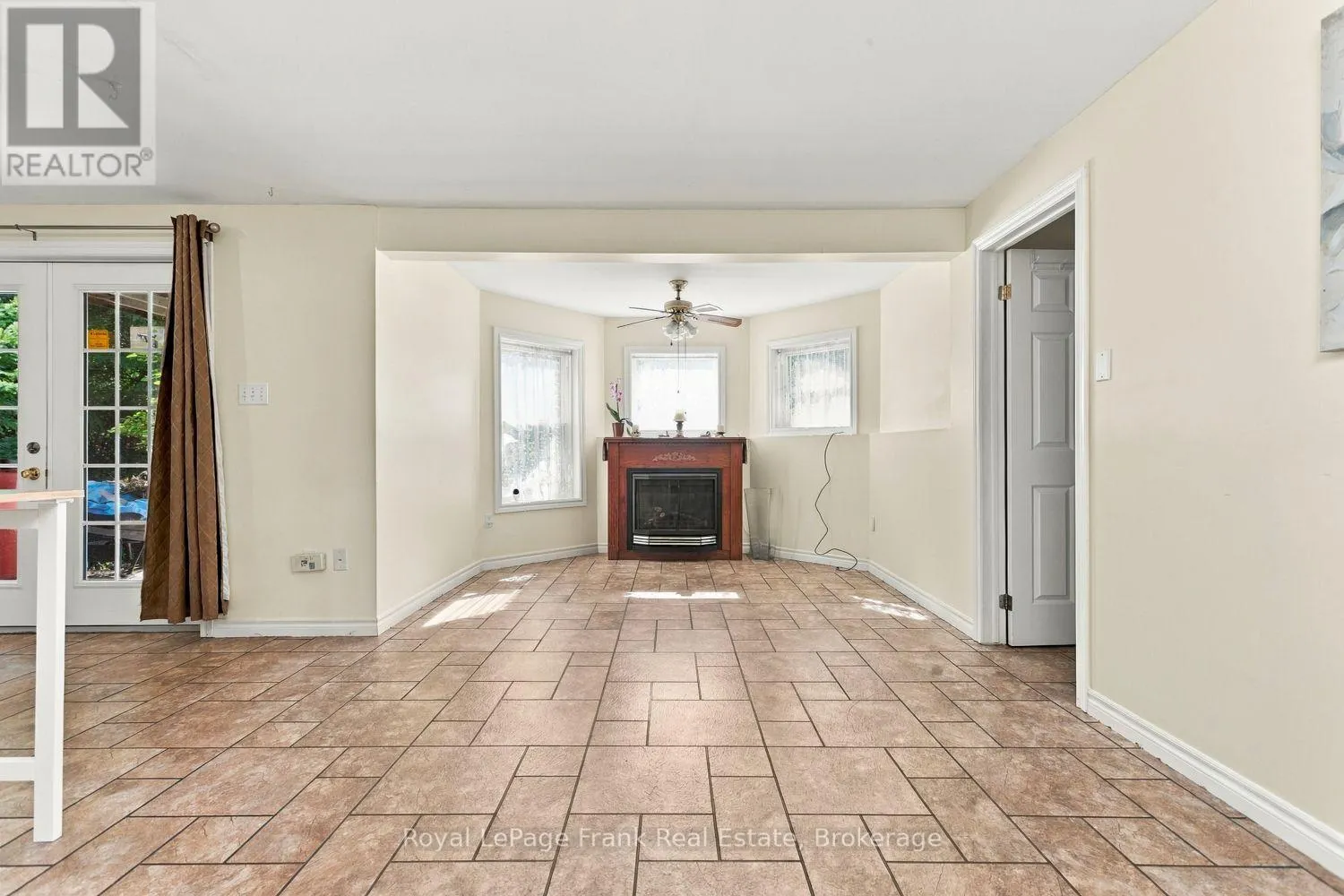 62 CEDARTREE LANE