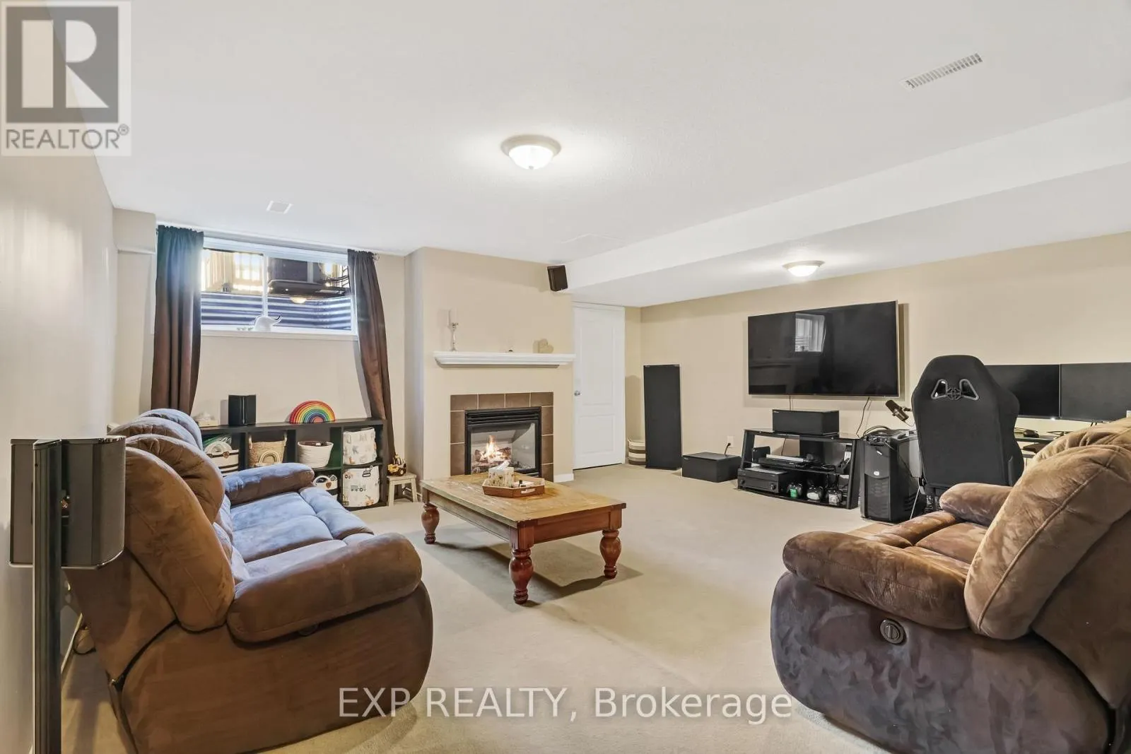 371 ROYAL FERN WAY