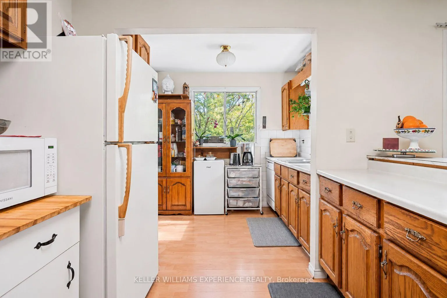 1099 SHERWOOD FOREST ROAD