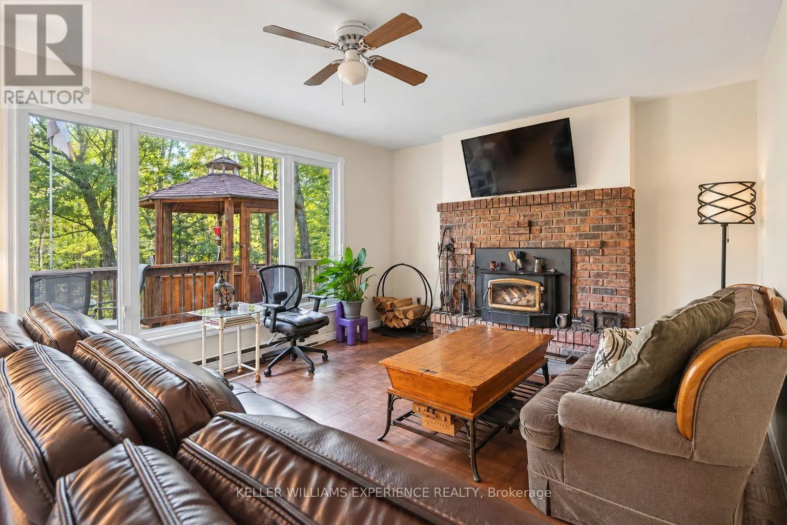 1099 SHERWOOD FOREST ROAD