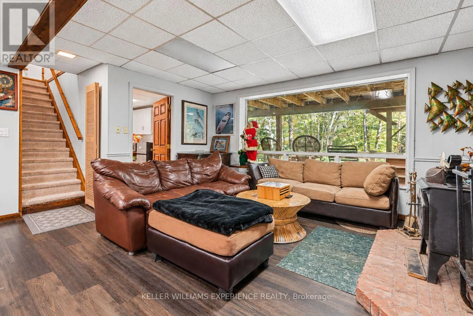 1099 SHERWOOD FOREST ROAD