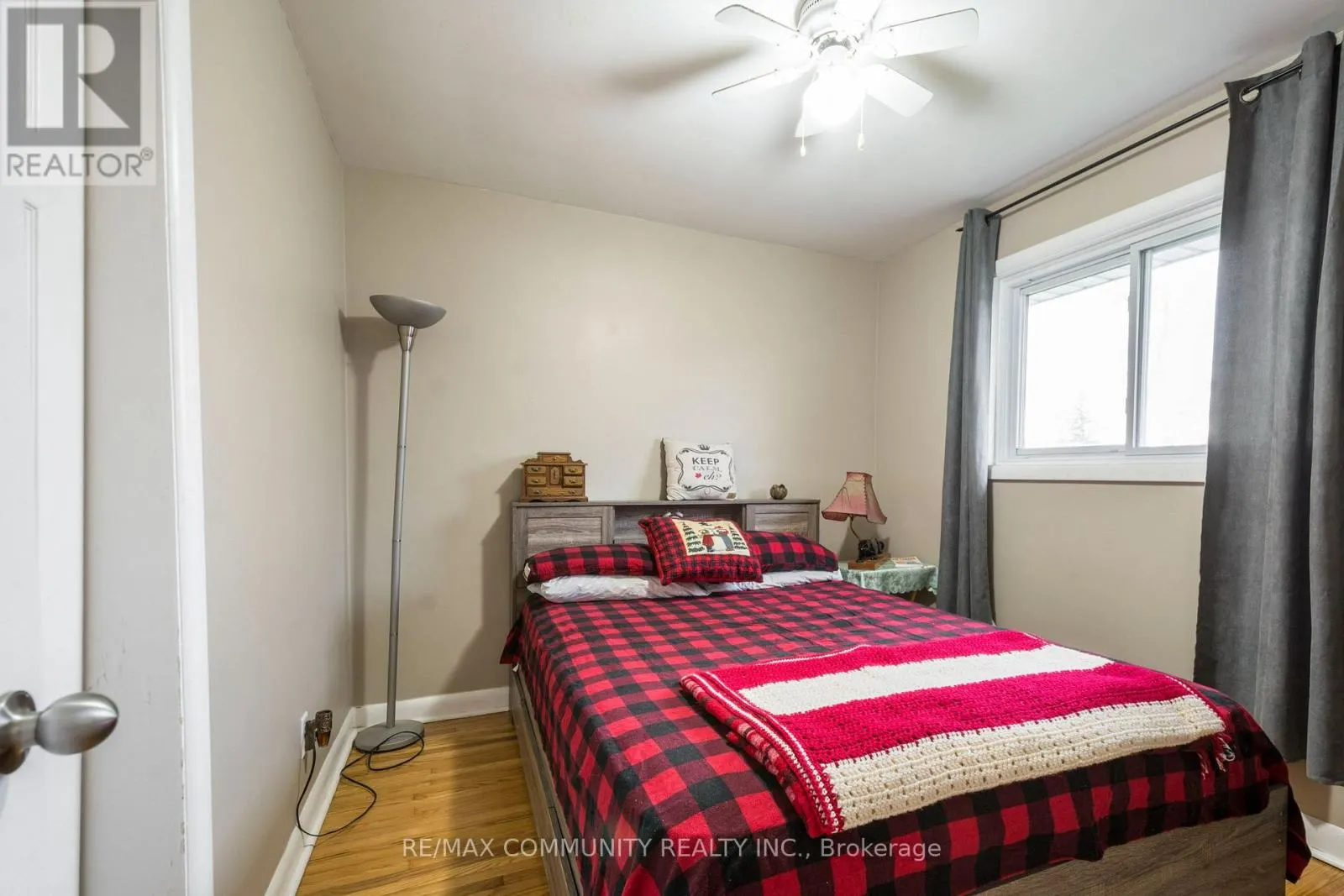 MAIN FLOOR - 69 ELIZABETH CRESCENT