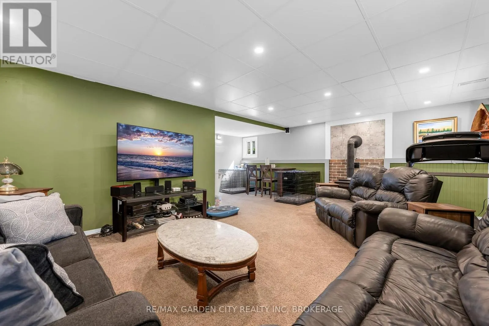 54 CRESTCOMBE ROAD