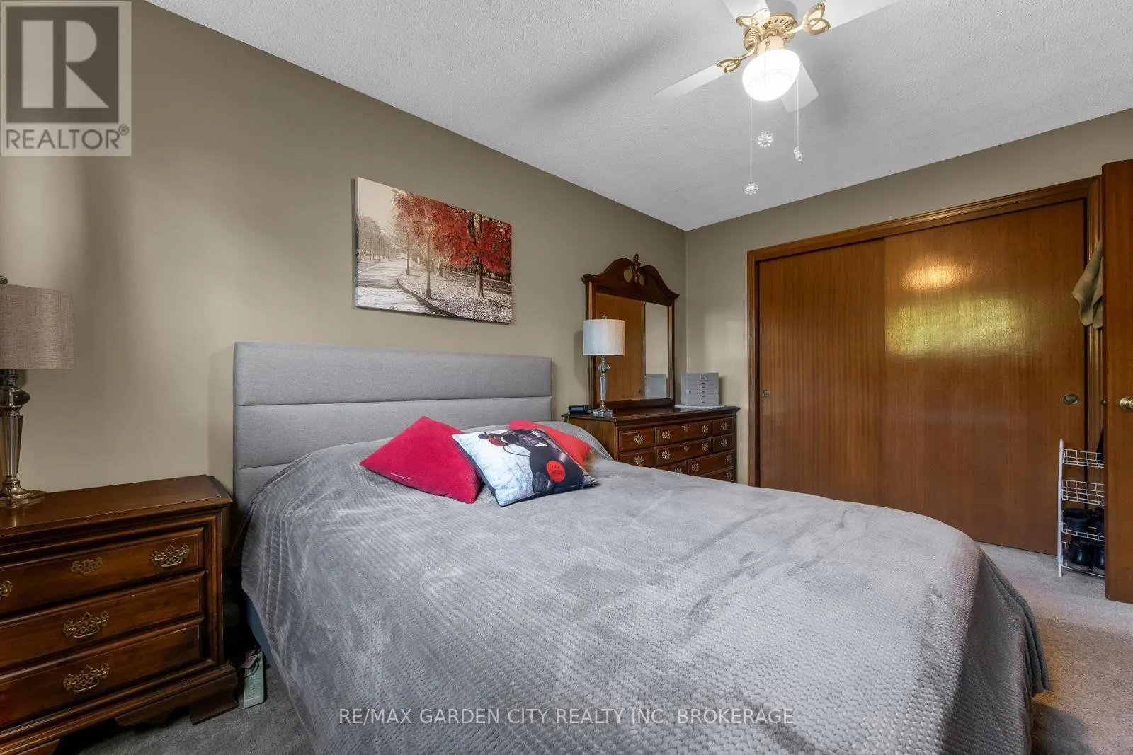54 CRESTCOMBE ROAD
