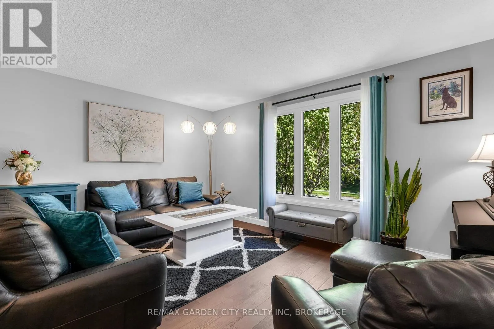 54 CRESTCOMBE ROAD