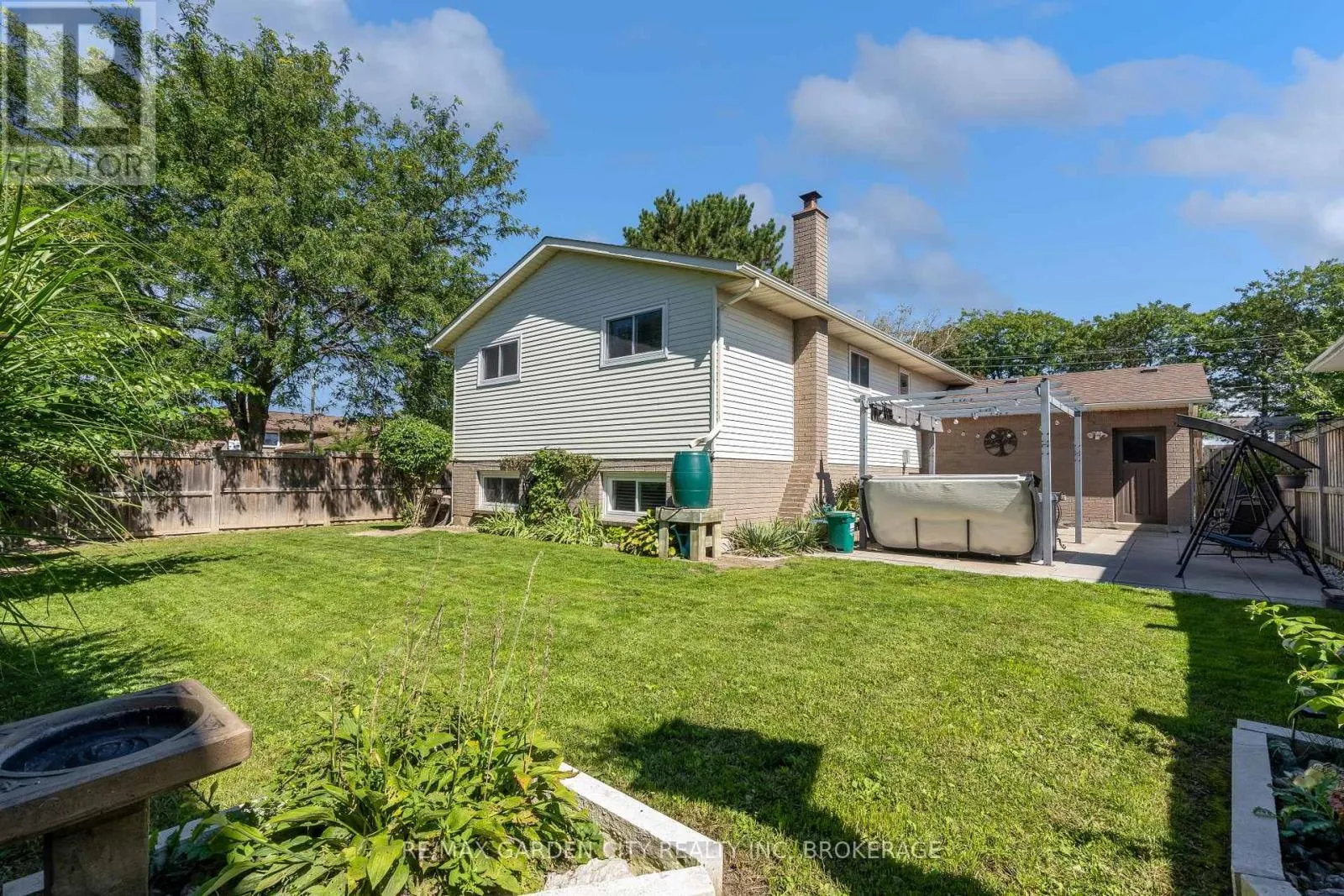 54 CRESTCOMBE ROAD