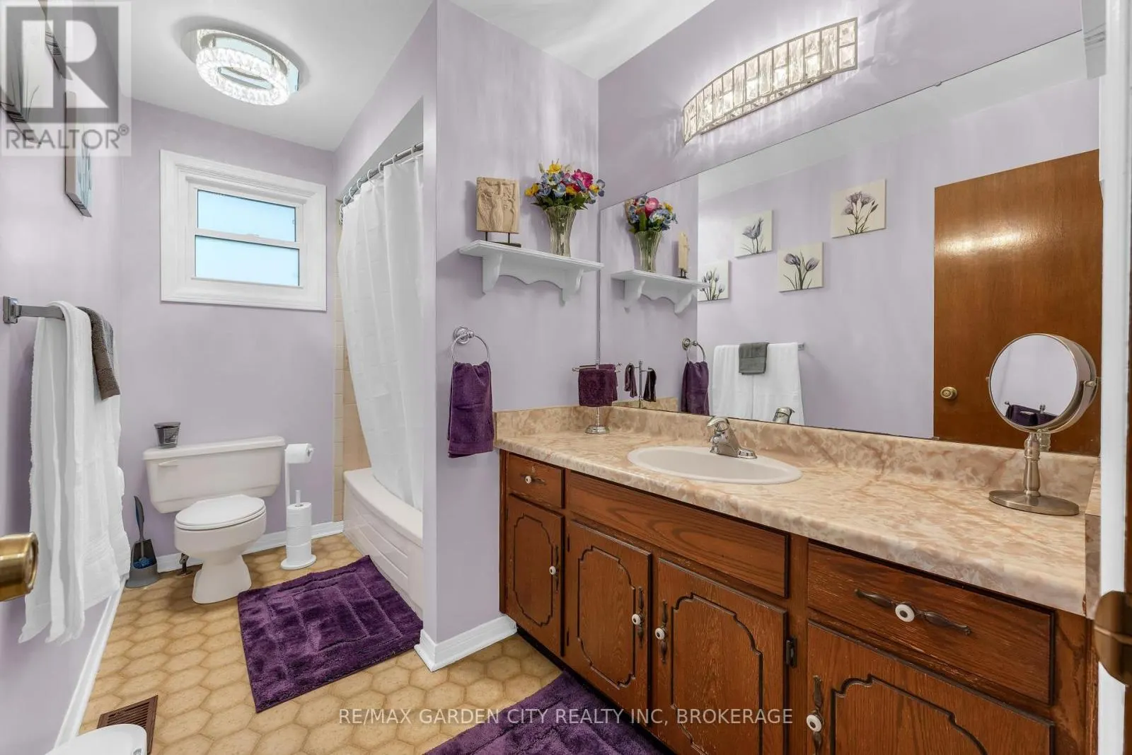54 CRESTCOMBE ROAD