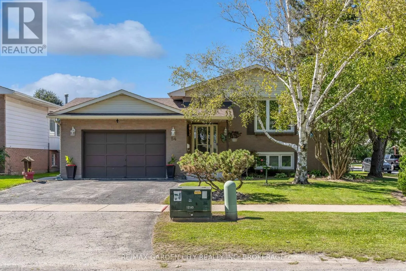 54 CRESTCOMBE ROAD