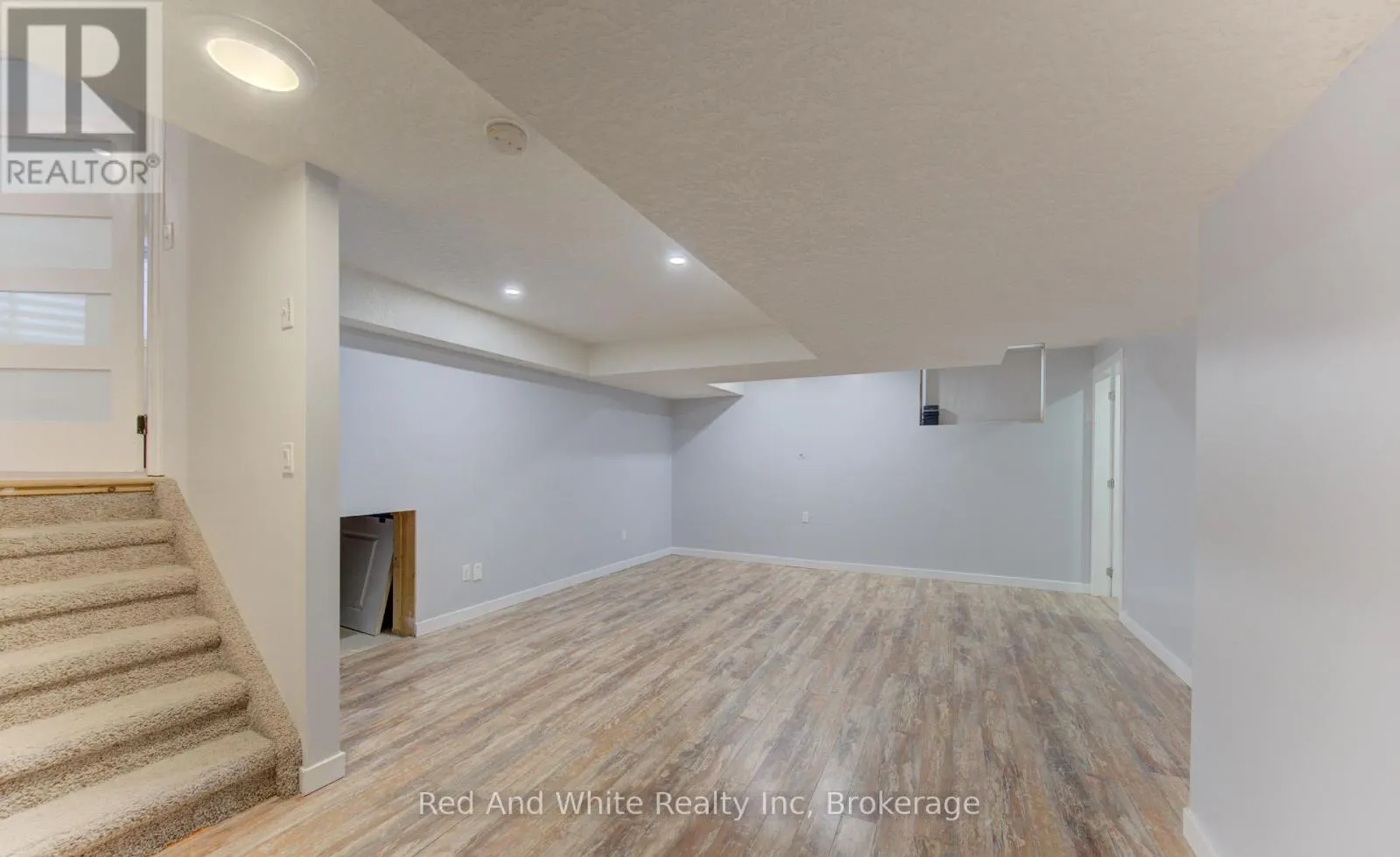 167 WESTCLIFF WAY