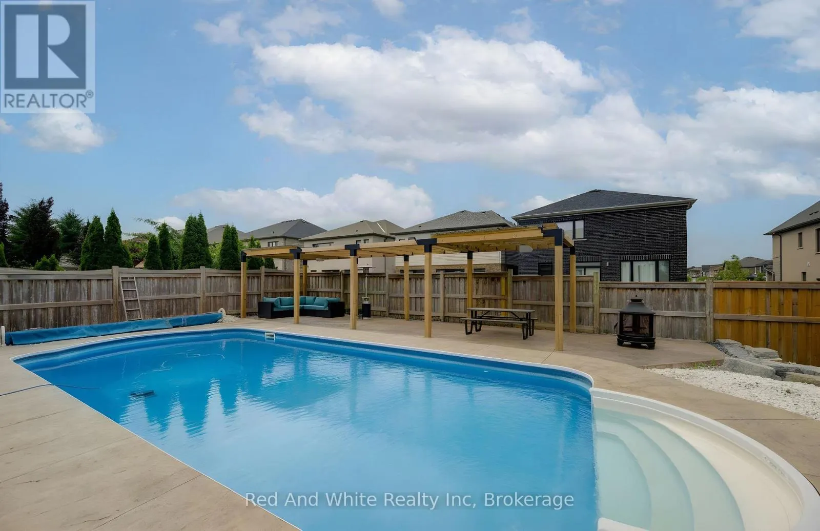 167 WESTCLIFF WAY