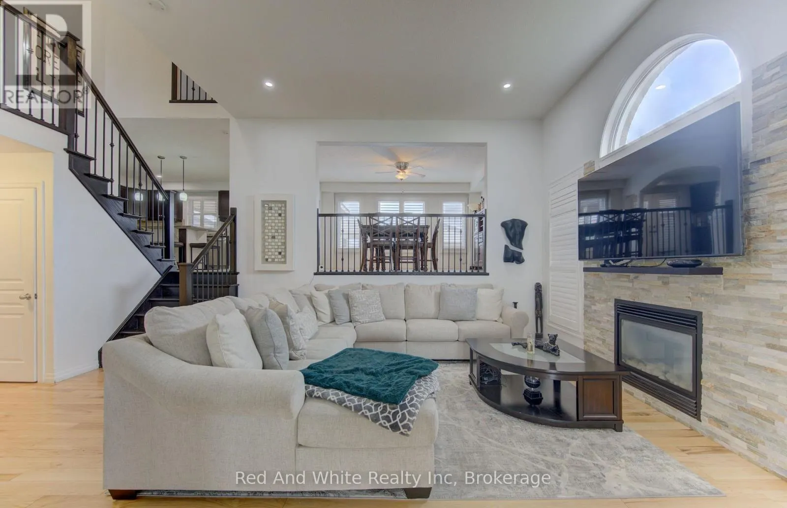 167 WESTCLIFF WAY