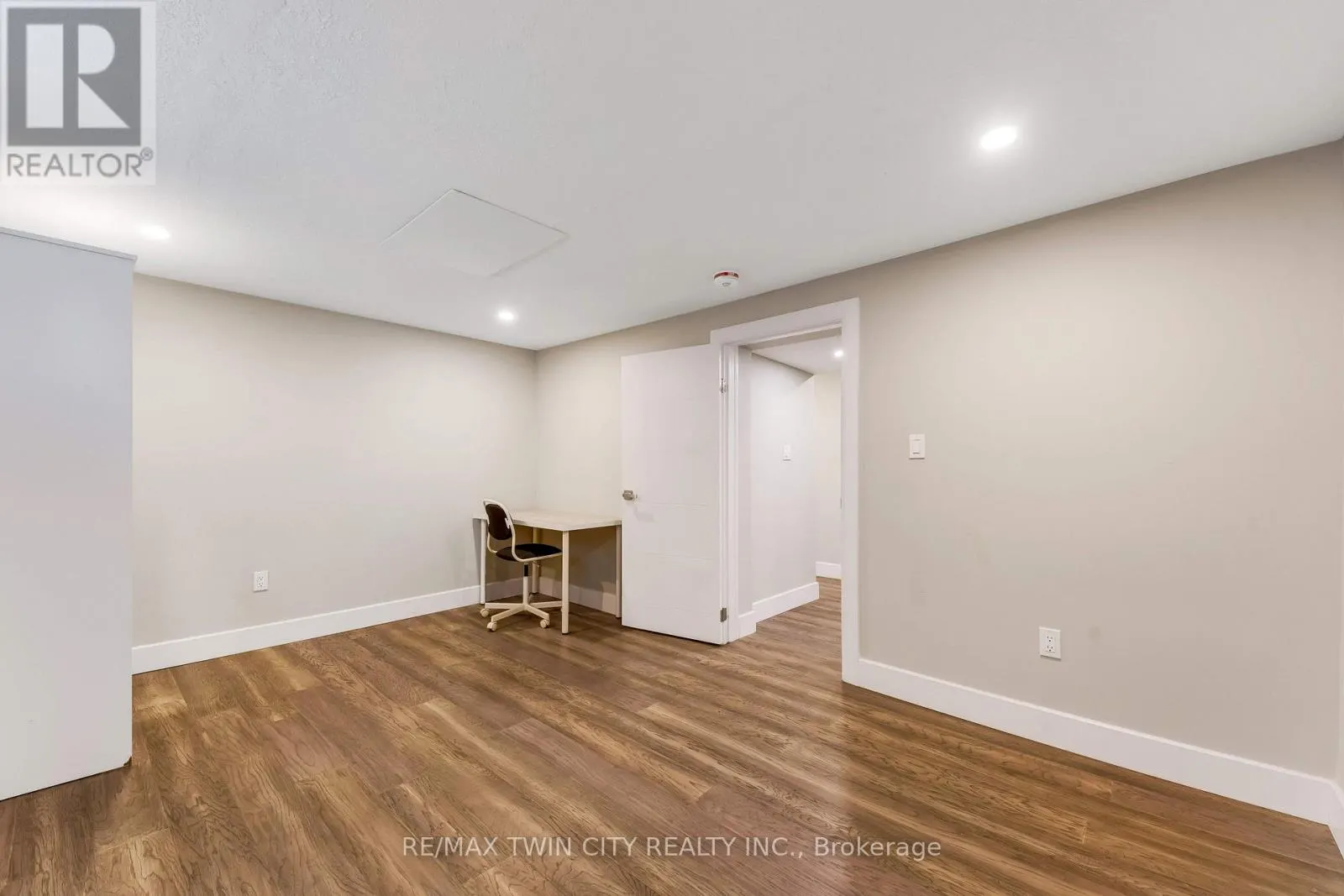 106 KENNETH AVENUE