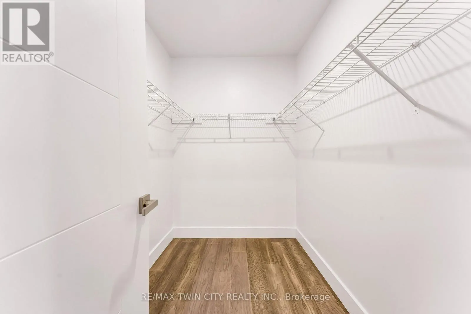 106 KENNETH AVENUE
