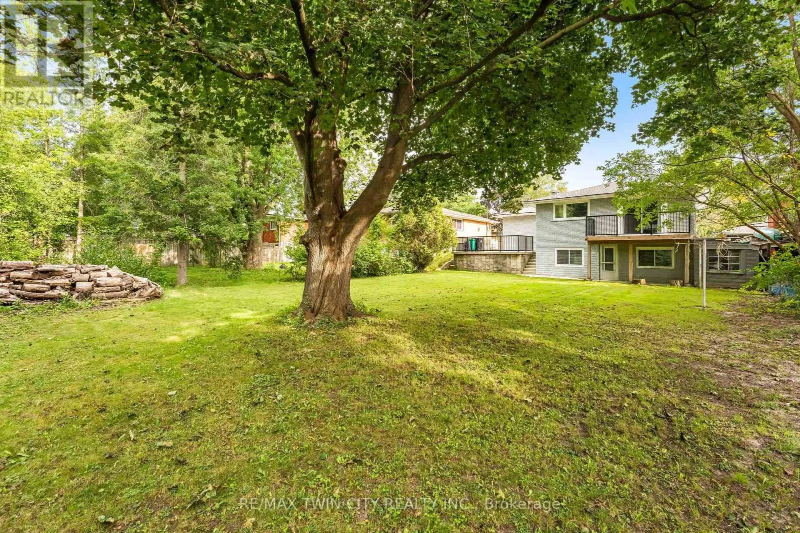 106 KENNETH AVENUE