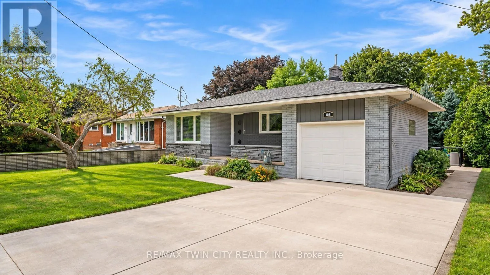 106 KENNETH AVENUE