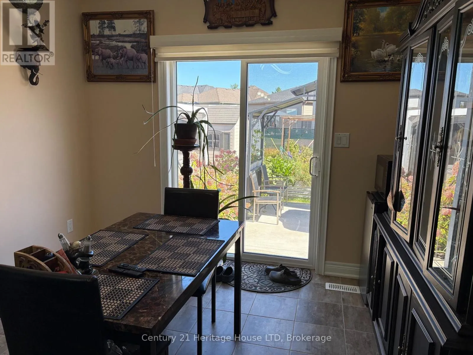 424 WILLIAMS CRESCENT