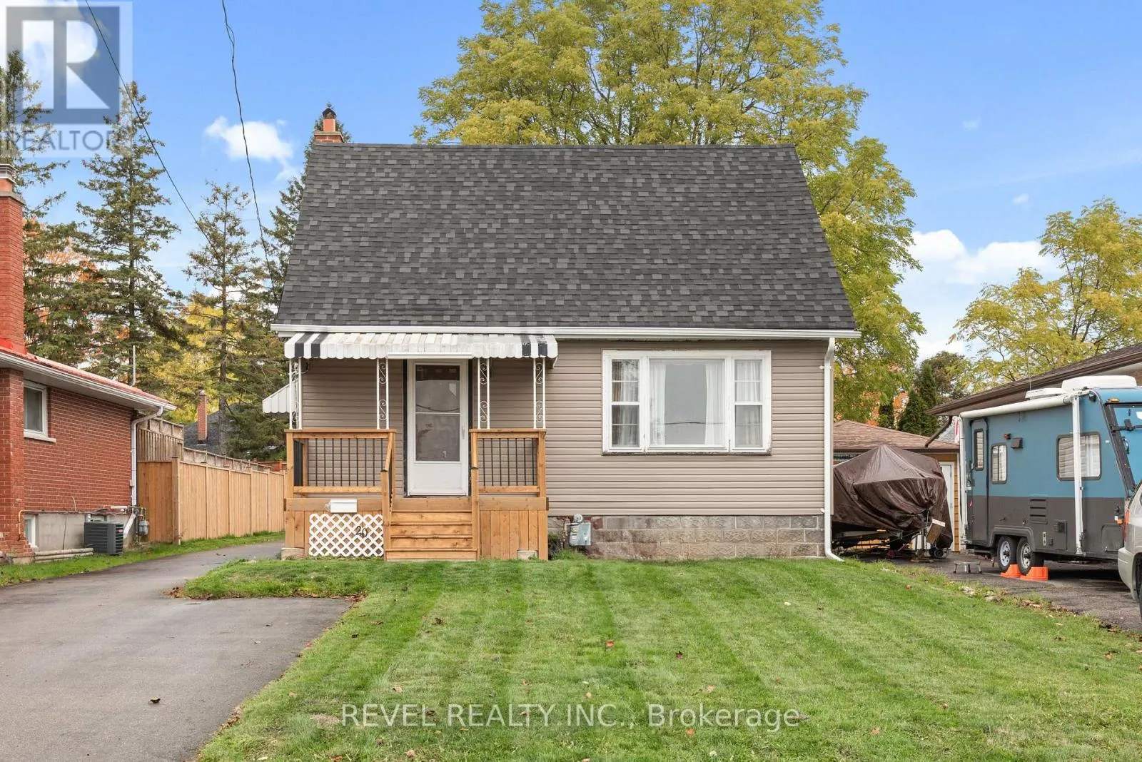 20 DIVISION STREET