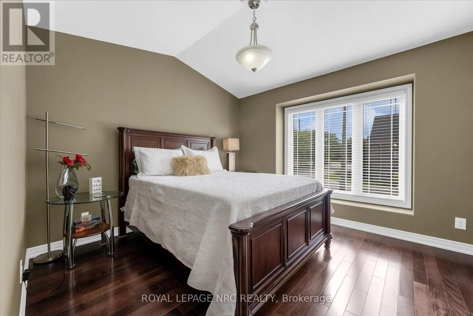 23 - 70 ELMWOOD AVENUE #23