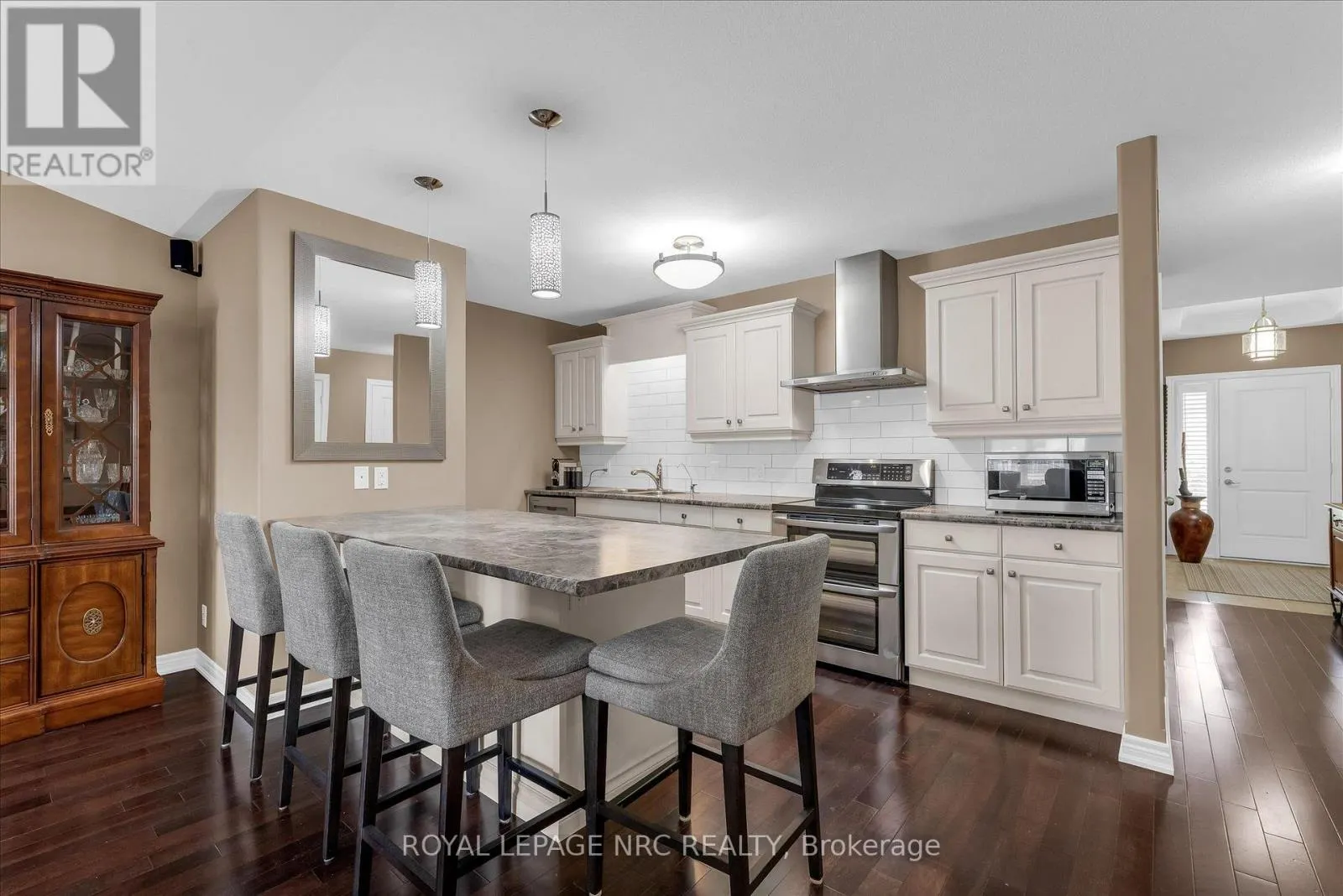 23 - 70 ELMWOOD AVENUE #23