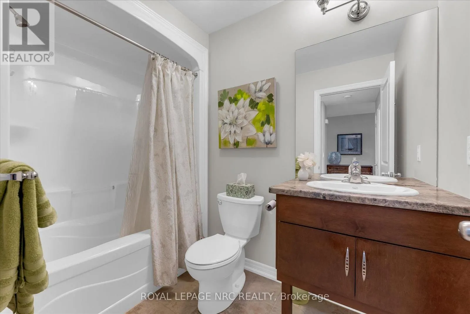 23 - 70 ELMWOOD AVENUE #23