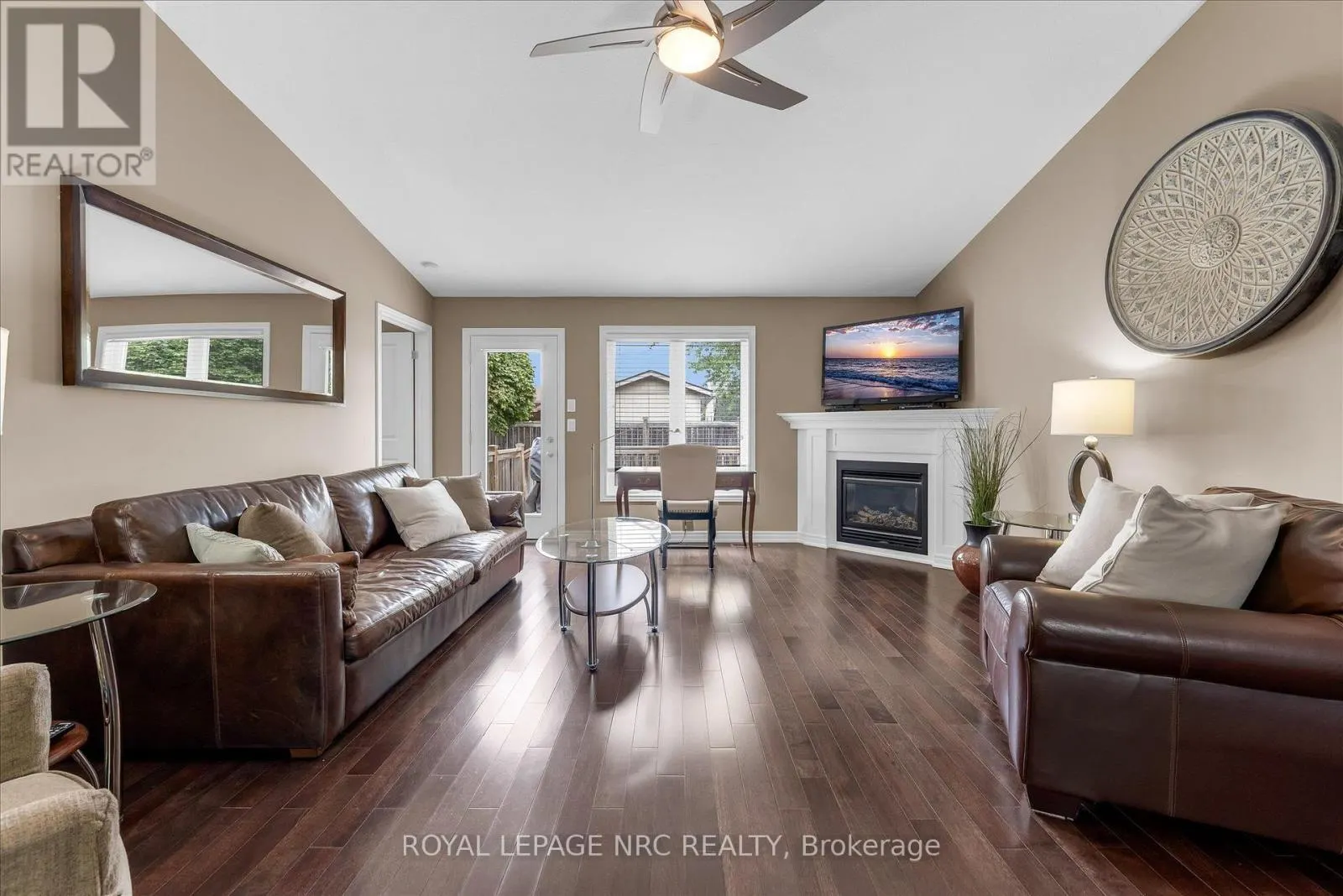 23 - 70 ELMWOOD AVENUE #23