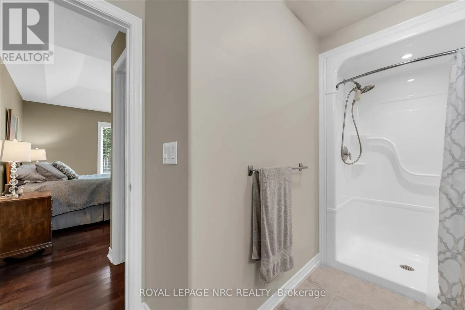 23 - 70 ELMWOOD AVENUE #23