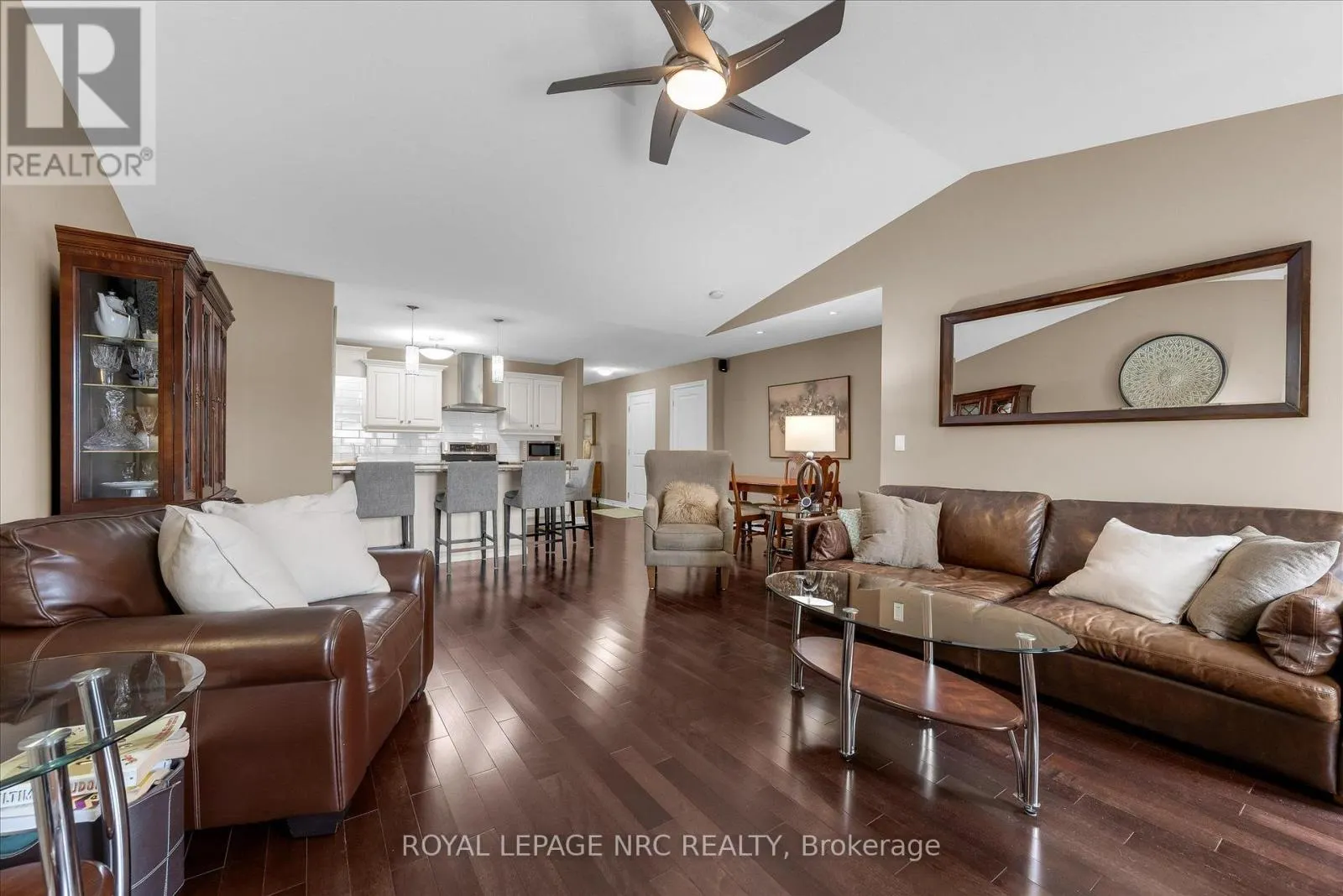 23 - 70 ELMWOOD AVENUE #23