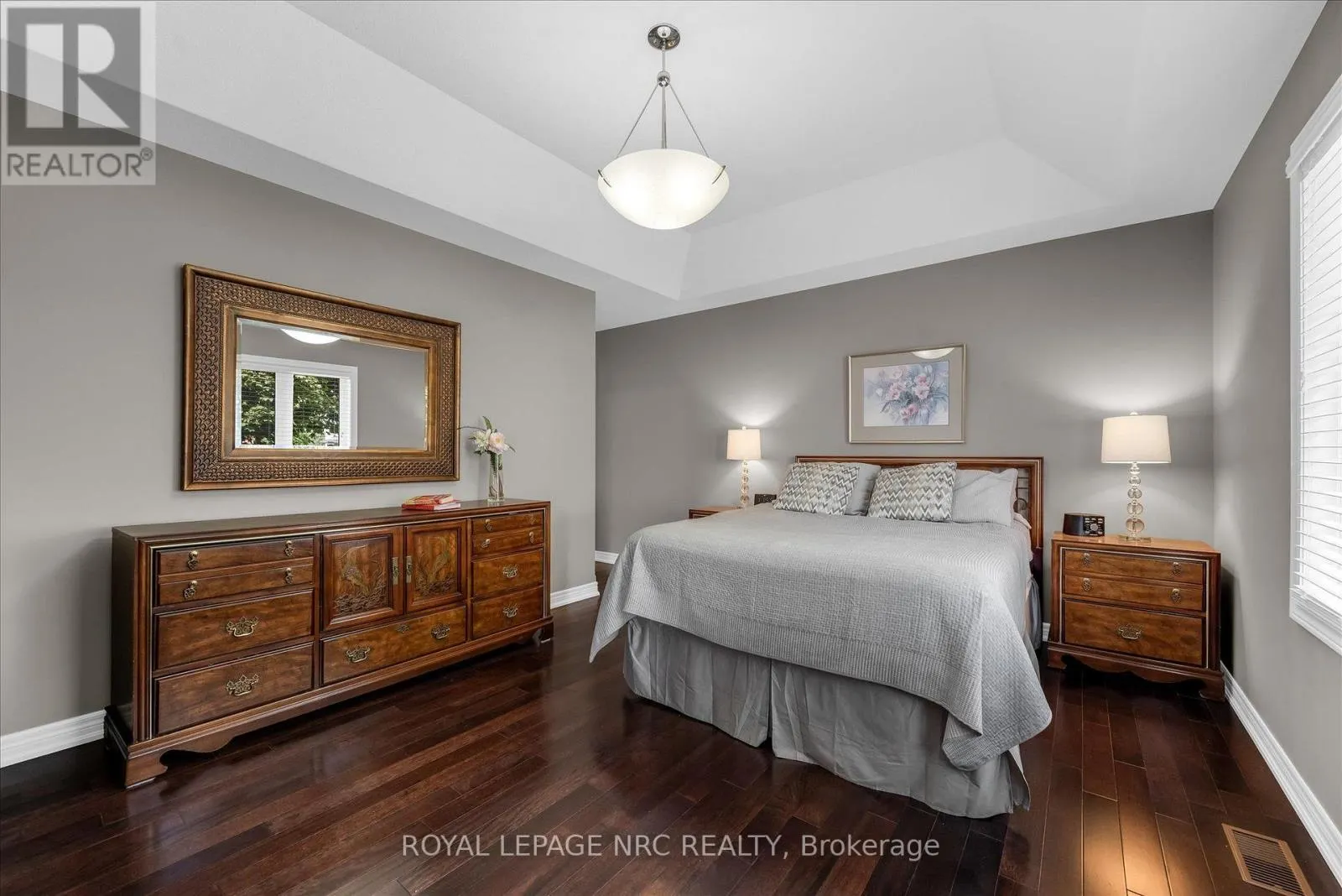 23 - 70 ELMWOOD AVENUE #23