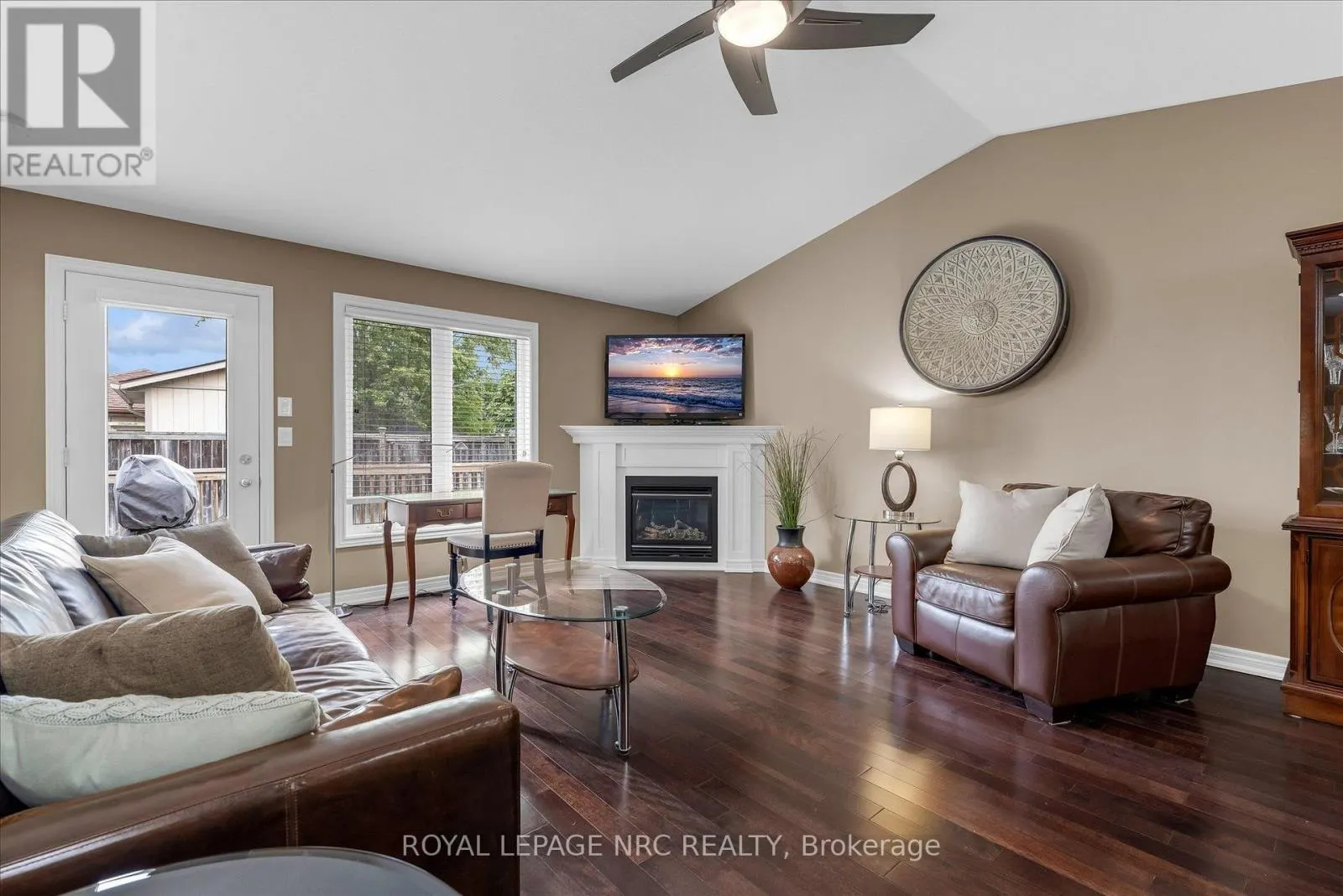 23 - 70 ELMWOOD AVENUE #23