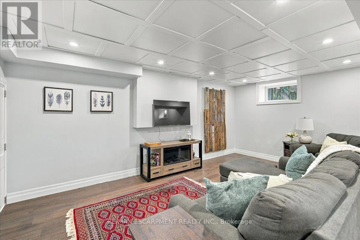 38 ENMORE AVENUE