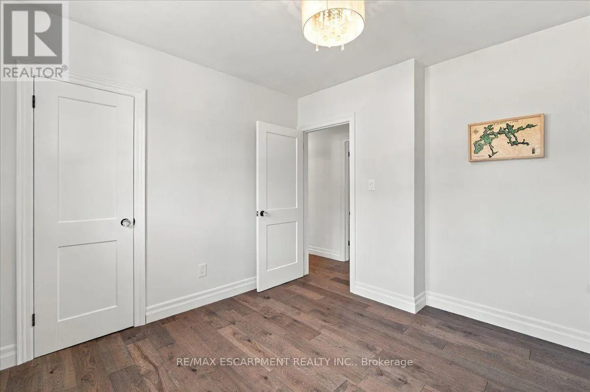 38 ENMORE AVENUE