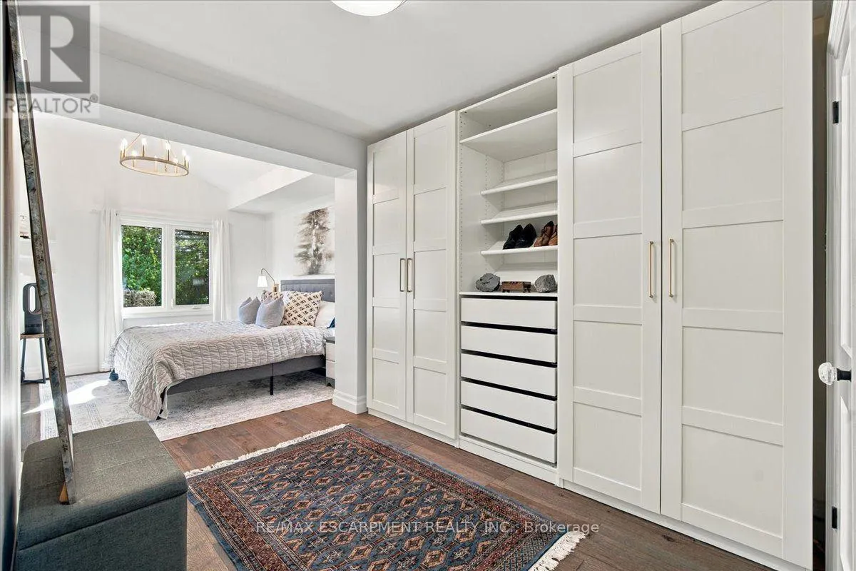 38 ENMORE AVENUE