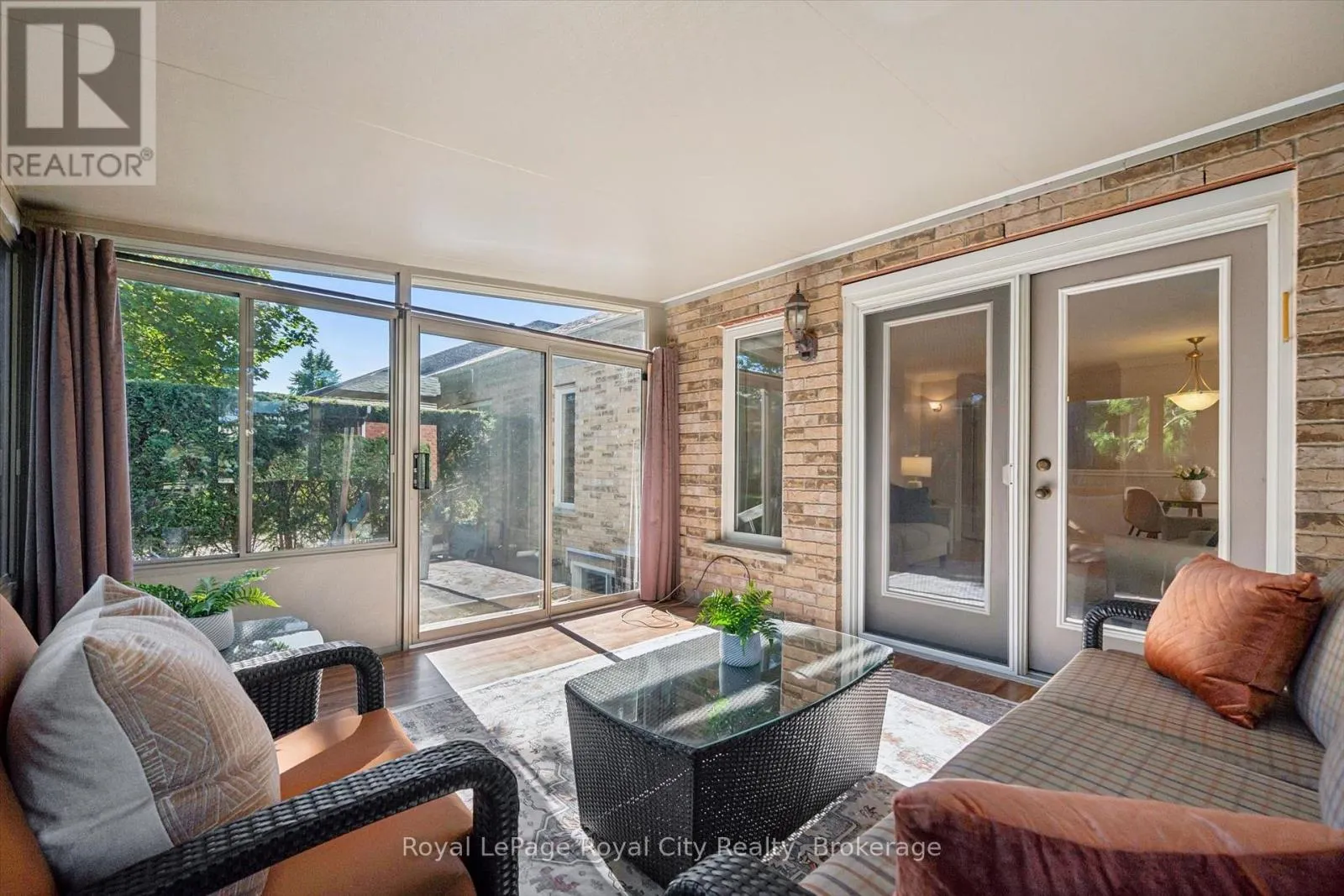 11 HONEYSUCKLE DRIVE