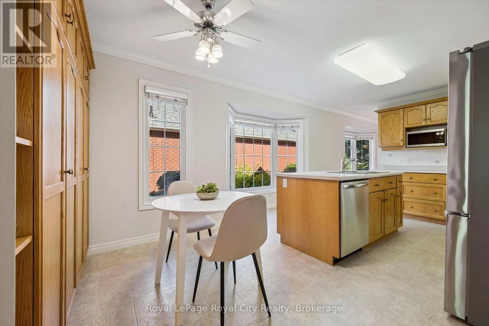 11 HONEYSUCKLE DRIVE