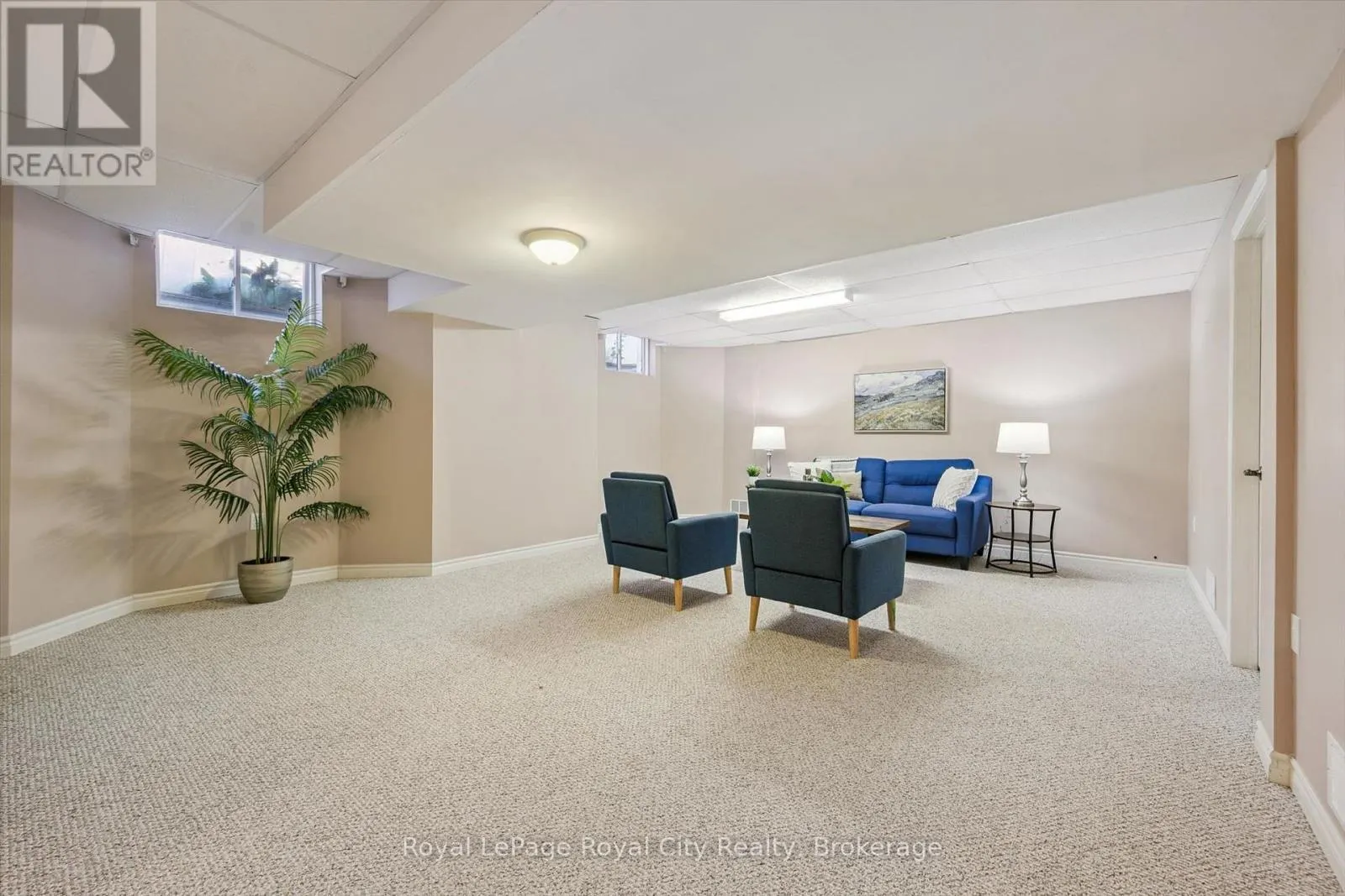 11 HONEYSUCKLE DRIVE