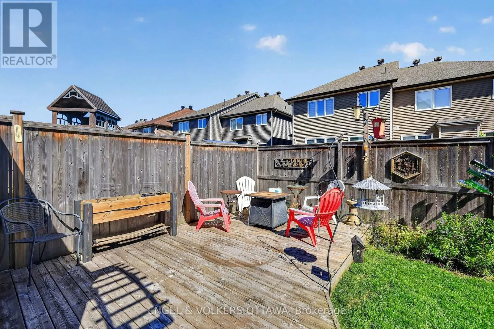 715 BUNCHBERRY WAY