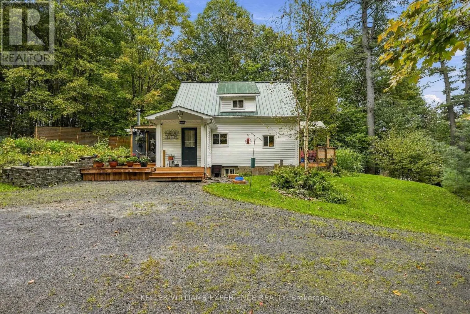 643 NORTH MARY LAKE ROAD