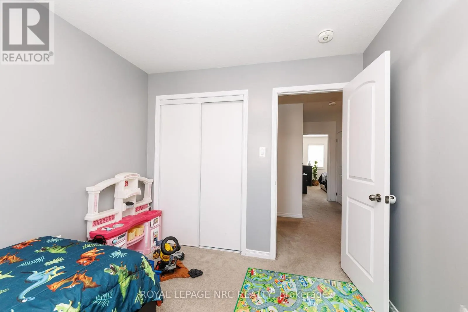 7794 WHITE PINE CRESCENT