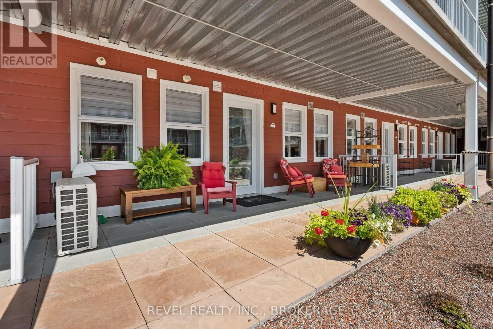14 - 130 WATER STREET E #14