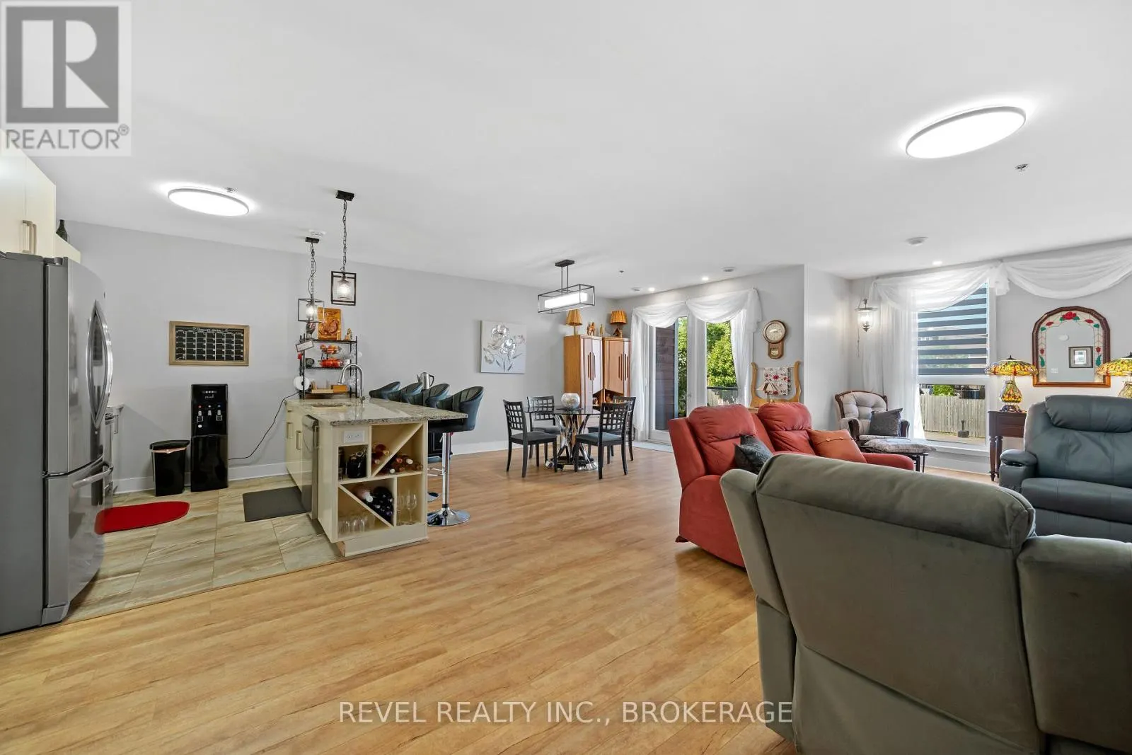 14 - 130 WATER STREET E #14