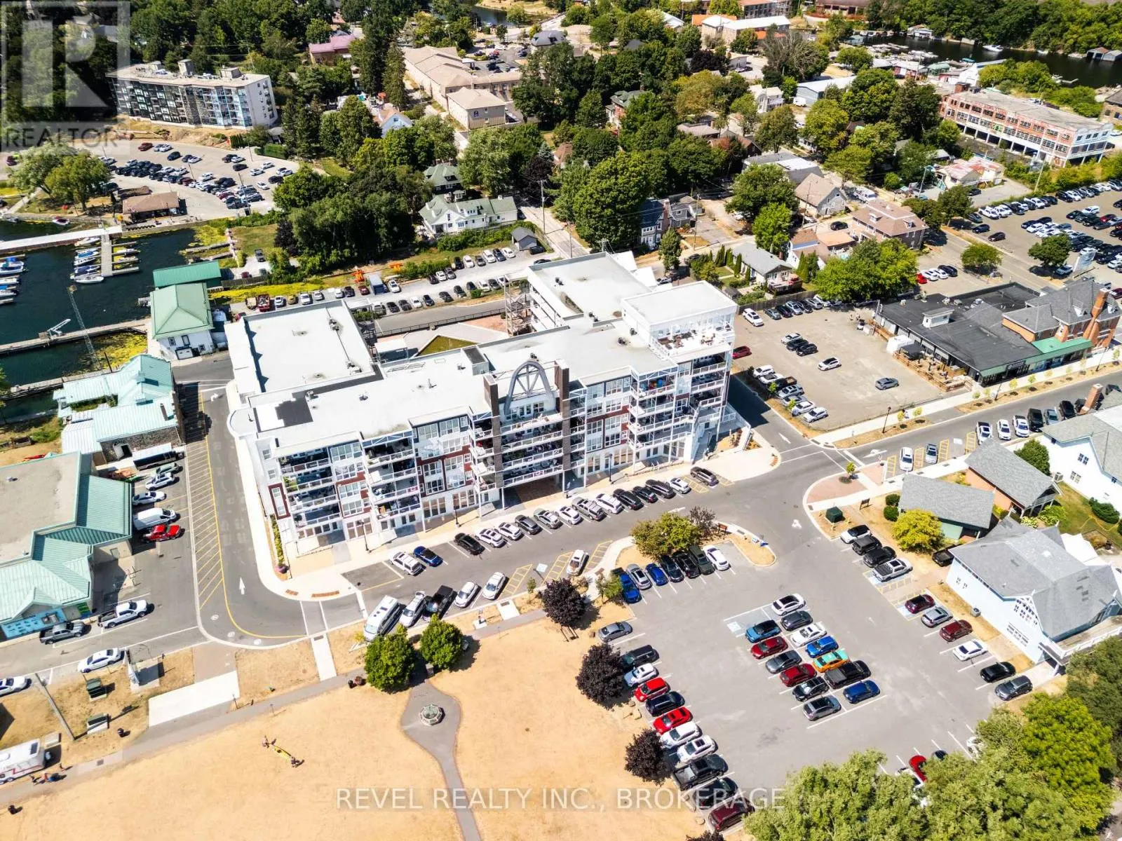14 - 130 WATER STREET E #14