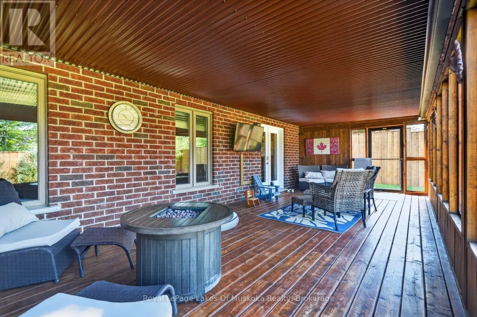 11 BRAESIDE CRESCENT
