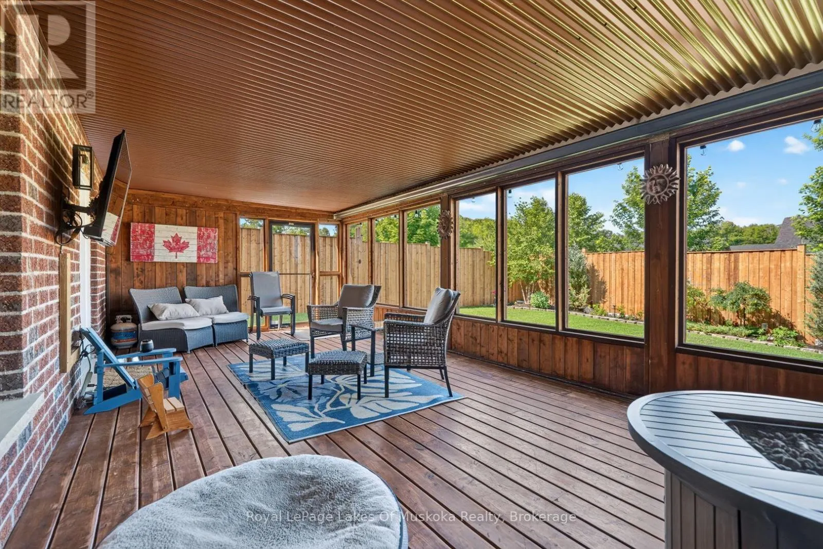 11 BRAESIDE CRESCENT