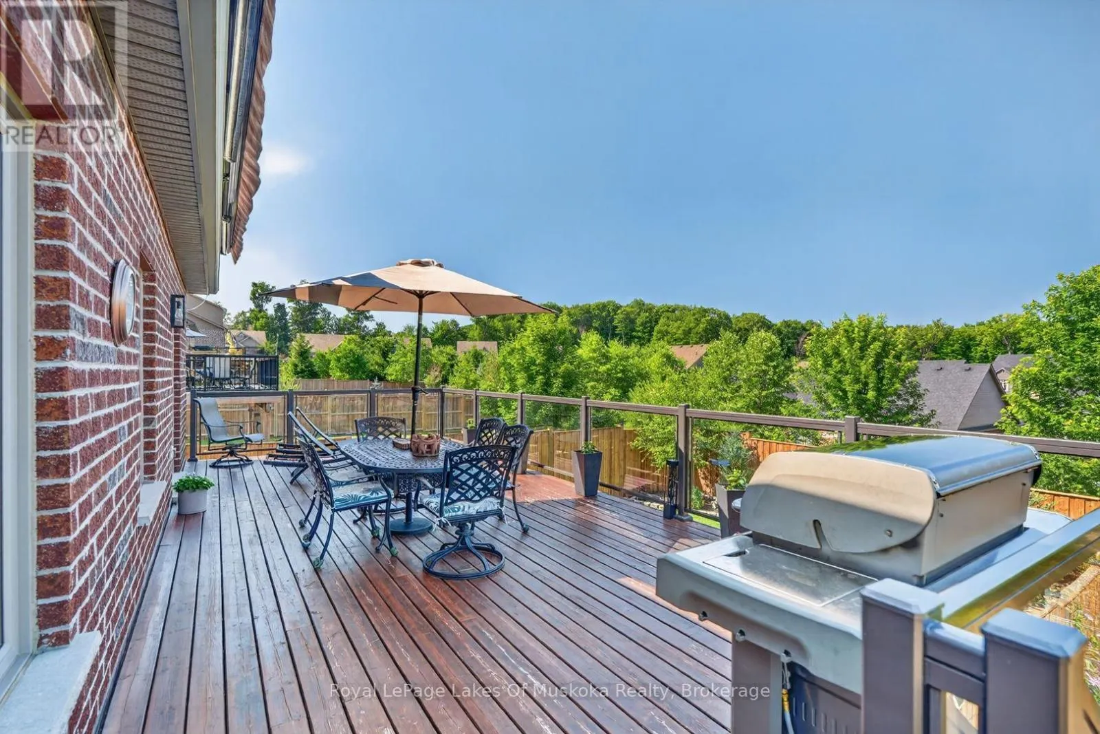 11 BRAESIDE CRESCENT