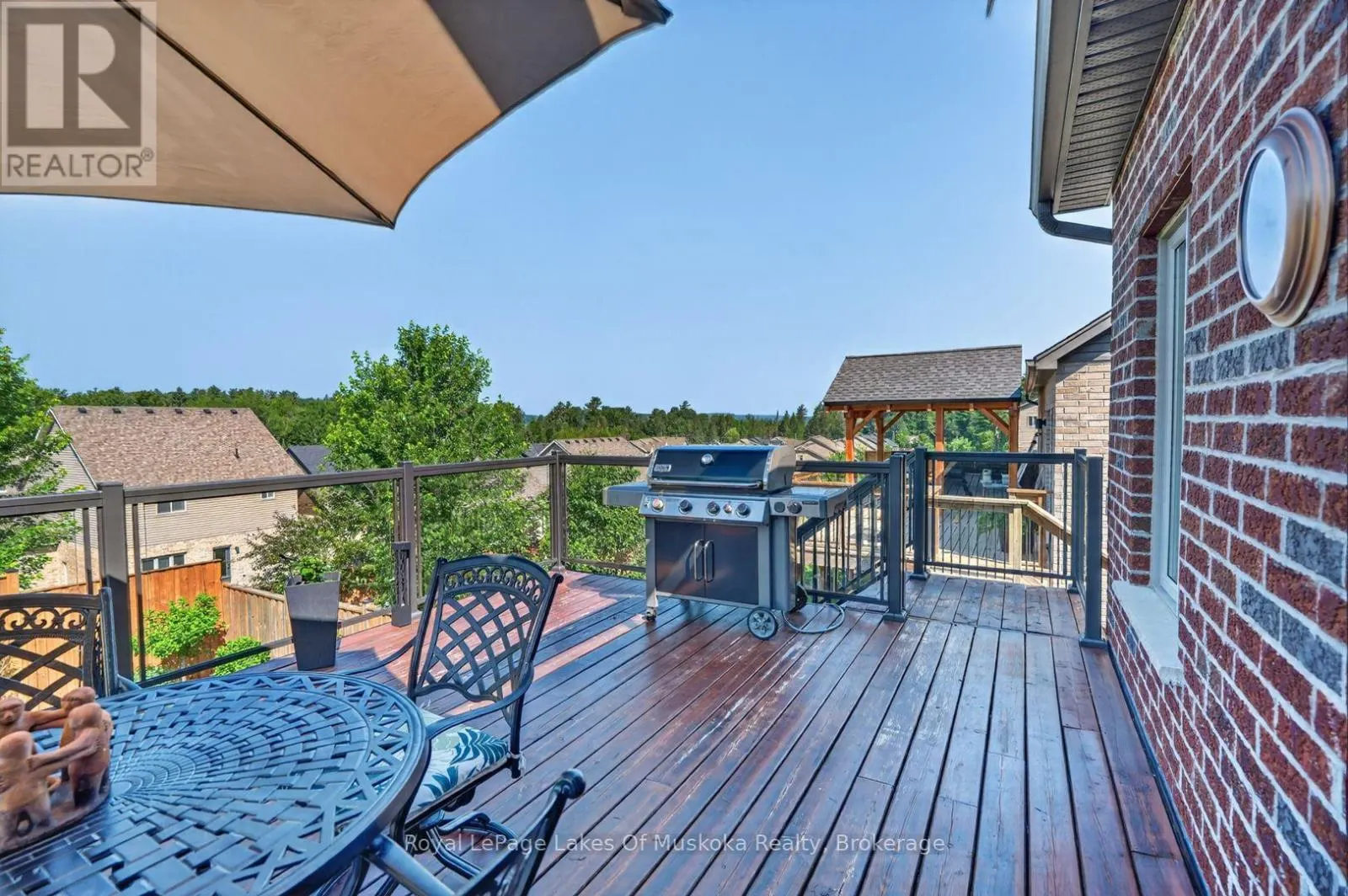 11 BRAESIDE CRESCENT
