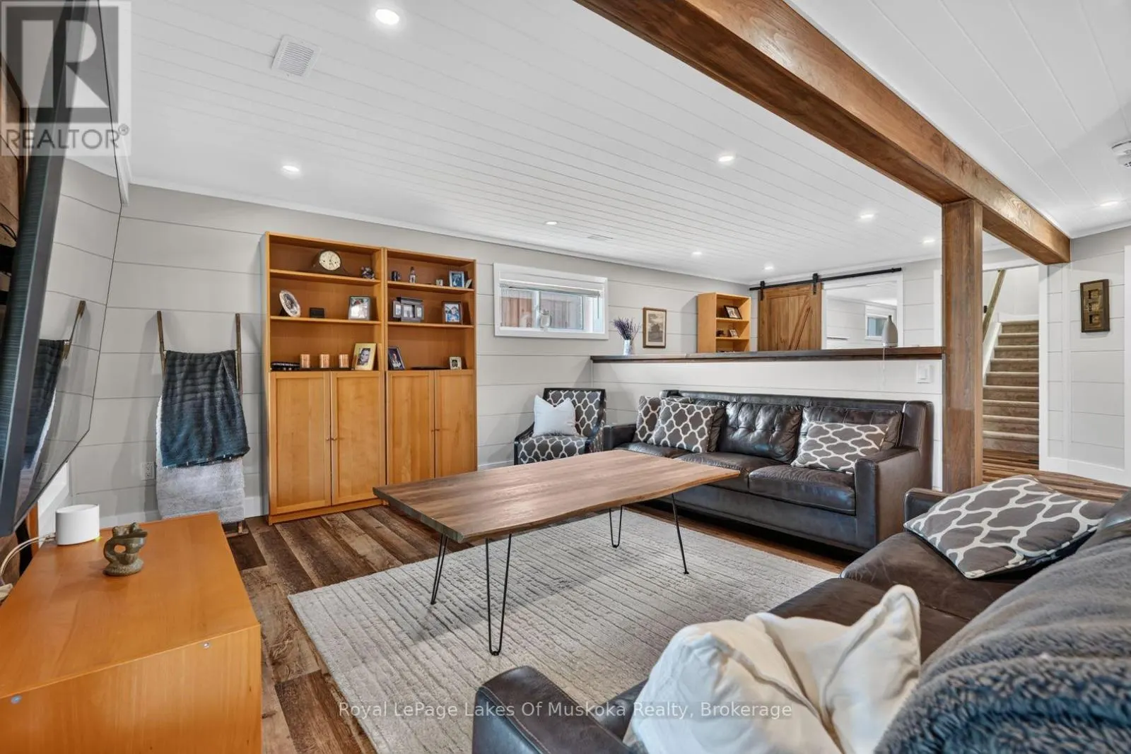 11 BRAESIDE CRESCENT