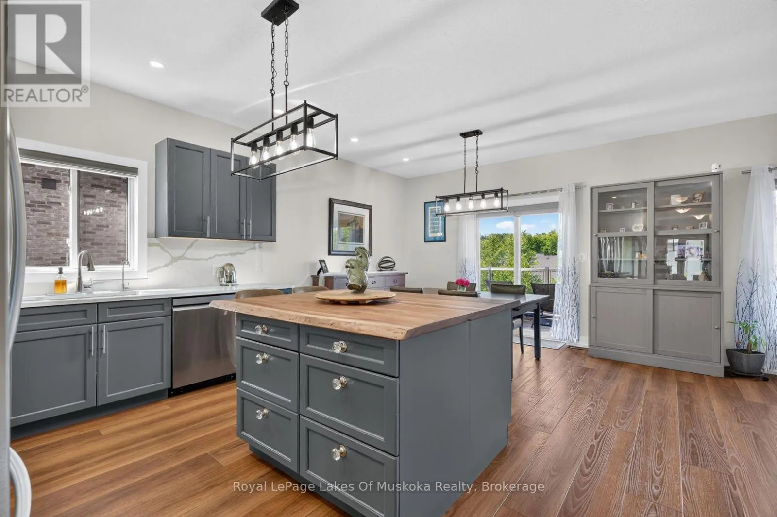 11 BRAESIDE CRESCENT