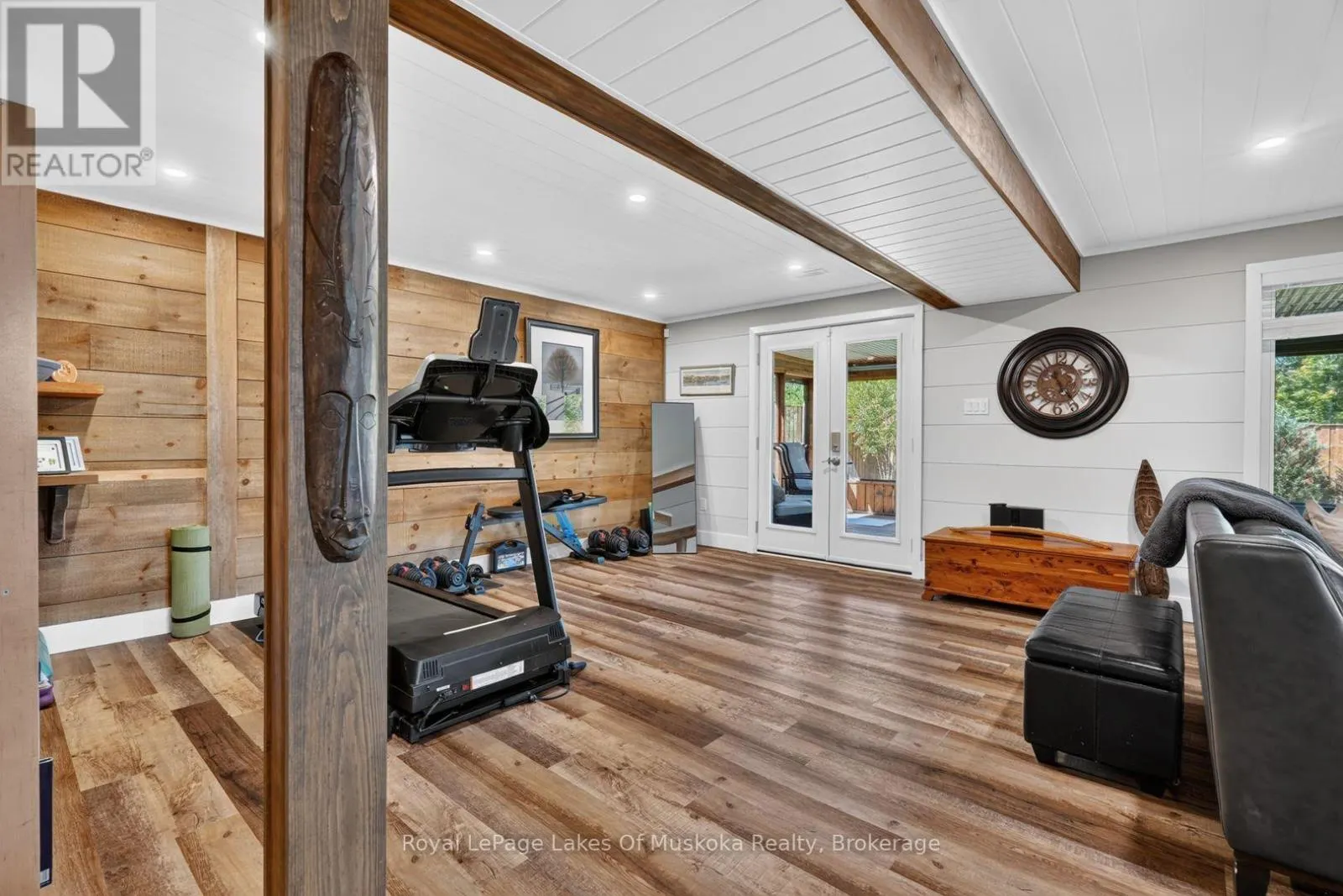 11 BRAESIDE CRESCENT