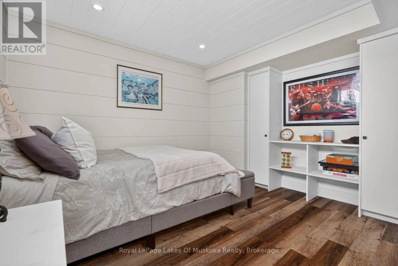 11 BRAESIDE CRESCENT