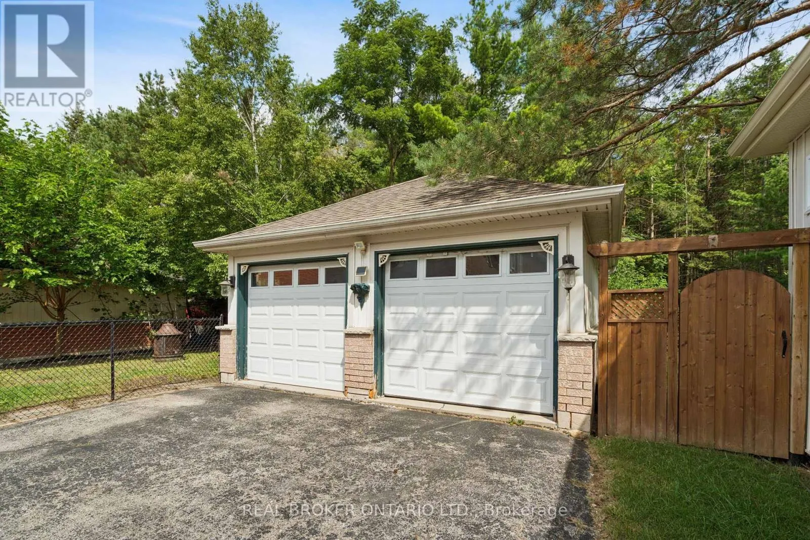 167 ACADEMY PLACE
